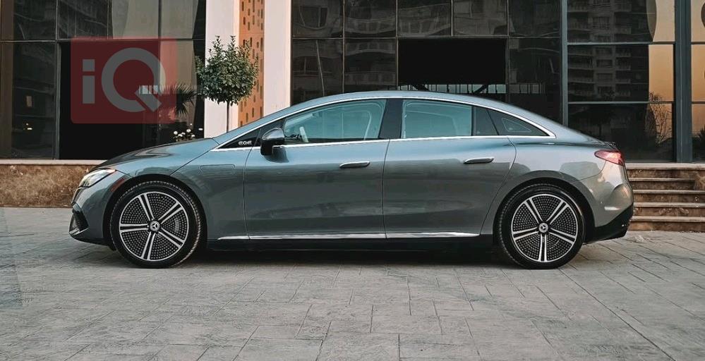 Mercedes-Benz EQE Sedan